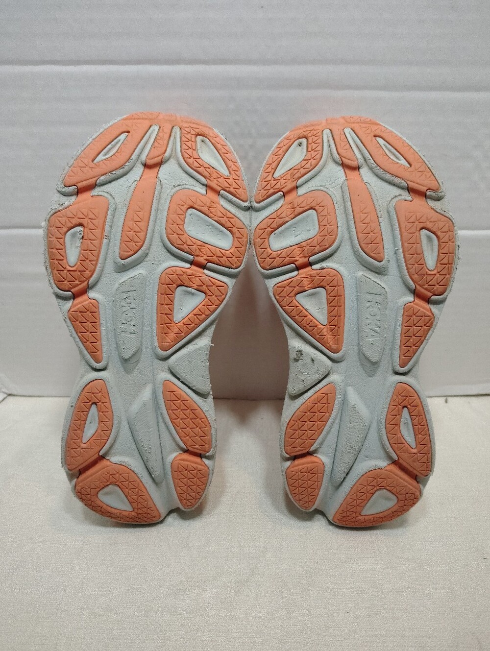 Hoka One One Bondi 8, Women Shoes # 9.5 US - Picture 8 of 12